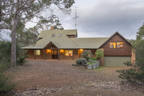 A Hidden Bush Delight - St Kilda Accommodation 6