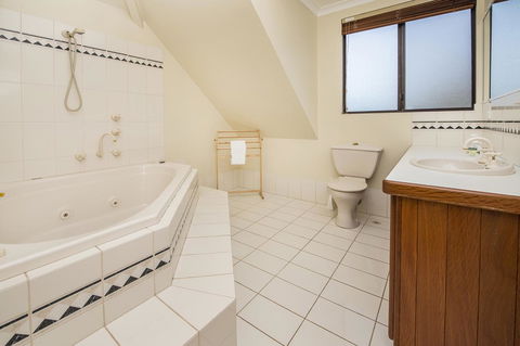 A Hidden Bush Delight - St Kilda Accommodation 26
