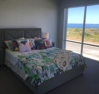 Beach House at SeaScapes.. - St Kilda Accommodation