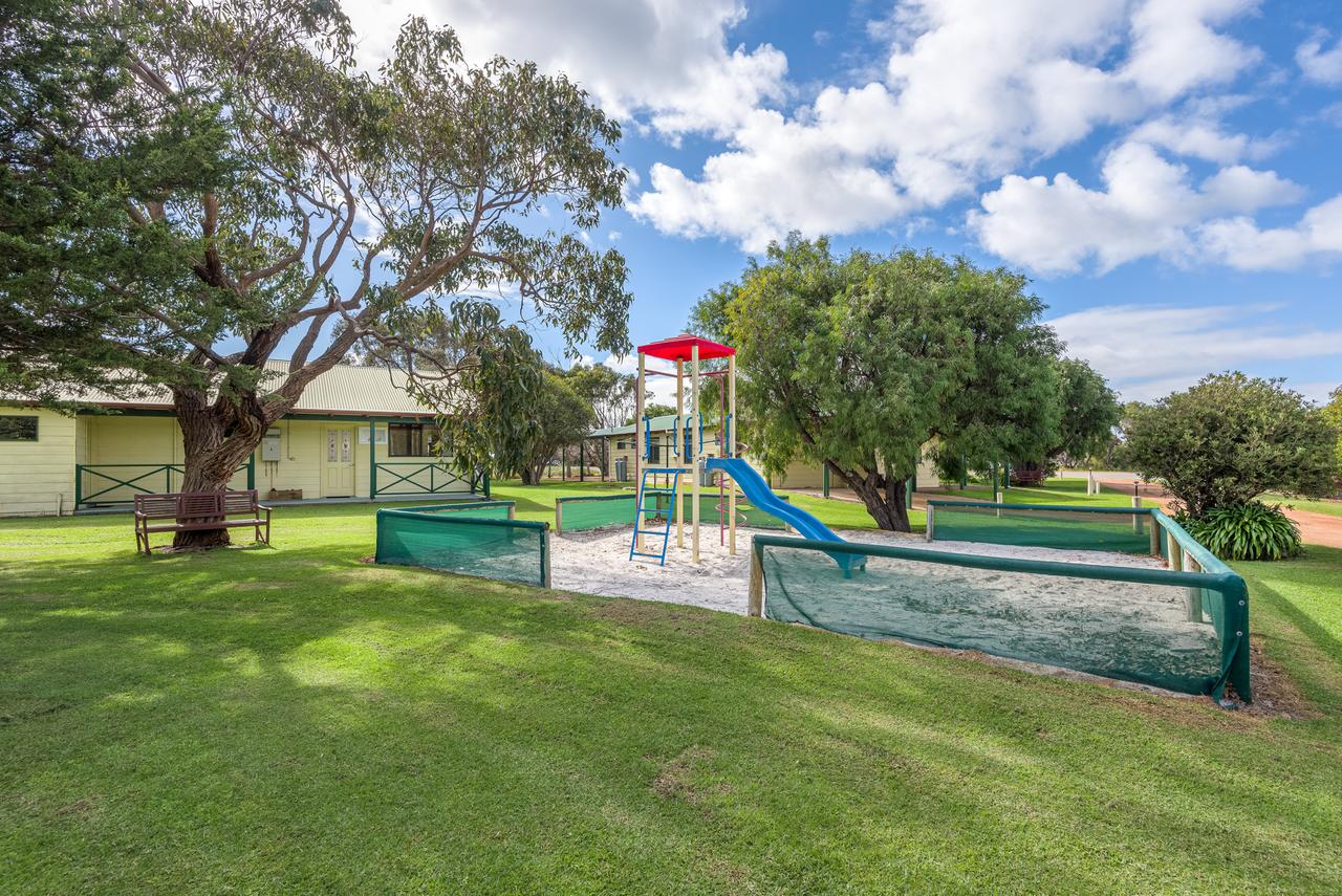 Ocean Beach WA St Kilda Accommodation
