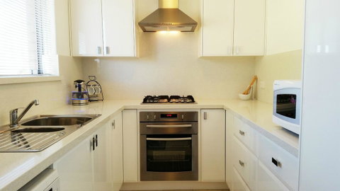 Island View Villas - St Kilda Accommodation 2