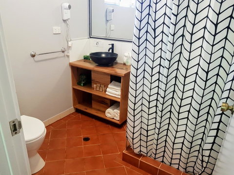 Adamsons Riverside Accommodation - St Kilda Accommodation 11