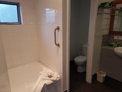 Adamsons Riverside Accommodation - St Kilda Accommodation 36