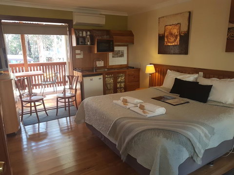Adamsons Riverside Accommodation - St Kilda Accommodation 17