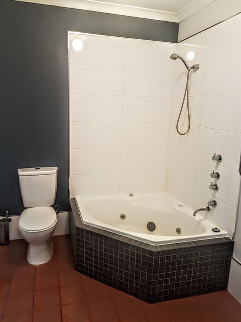 Adamsons Riverside Accommodation - St Kilda Accommodation 3