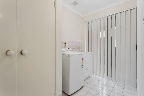 Como South Perth Villa - St Kilda Accommodation 18