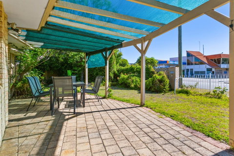 Como South Perth Villa - St Kilda Accommodation 24