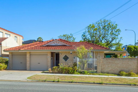 Como South Perth Villa - St Kilda Accommodation 21