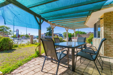 Como South Perth Villa - St Kilda Accommodation 10