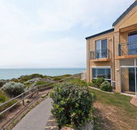 Caravel Beach House Mandurah - St Kilda Accommodation