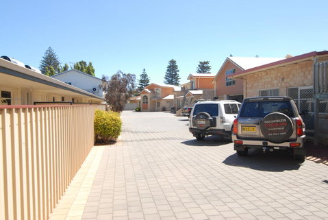 Esperance Foreshore Apartments - St Kilda Accommodation 7