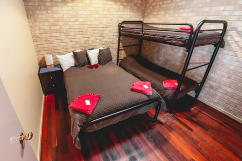 Esperance Foreshore Apartments - St Kilda Accommodation 17