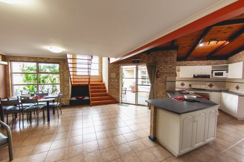 Esperance Foreshore Apartments - St Kilda Accommodation 41