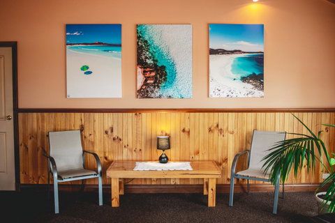 Esperance Foreshore Apartments - St Kilda Accommodation 6
