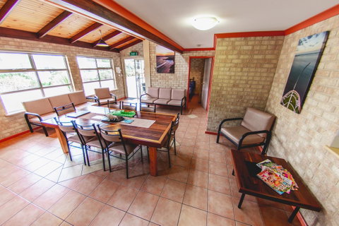 Esperance Foreshore Apartments - St Kilda Accommodation 9