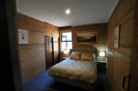 Beach House Dunsborough - St Kilda Accommodation 10