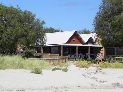 Beach House Dunsborough - St Kilda Accommodation 9