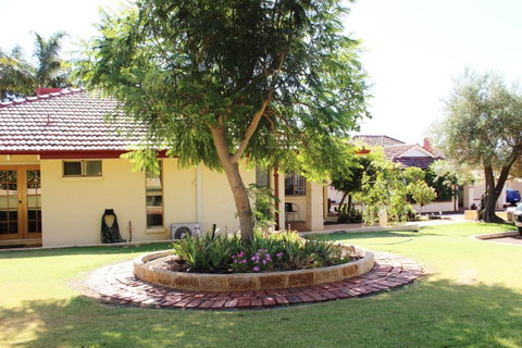 Armadale Cottage Bed & Breakfast - St Kilda Accommodation 38