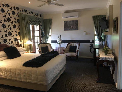 Armadale Cottage Bed & Breakfast - St Kilda Accommodation 2