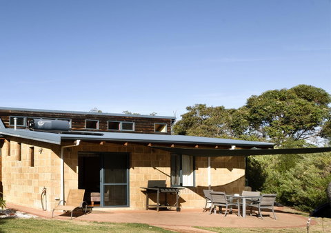 Aiyana Retreat - St Kilda Accommodation 6