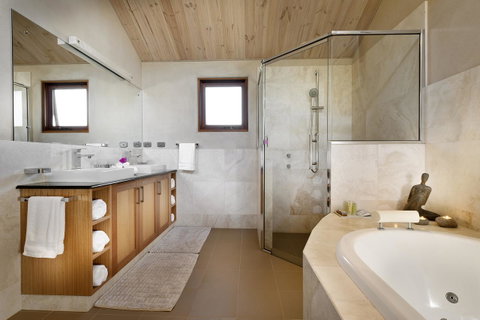 Aiyana Retreat - St Kilda Accommodation 3