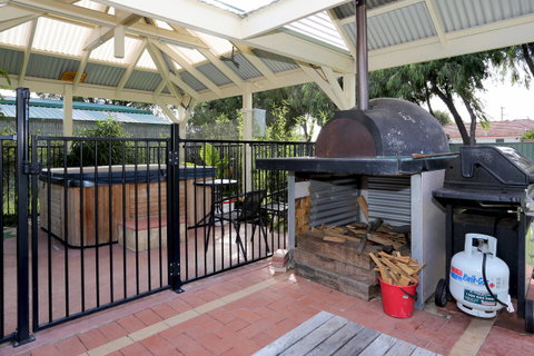 Busselton Guest House - St Kilda Accommodation 38
