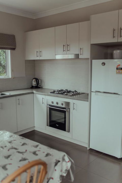 Bluebird Cottage - St Kilda Accommodation 20