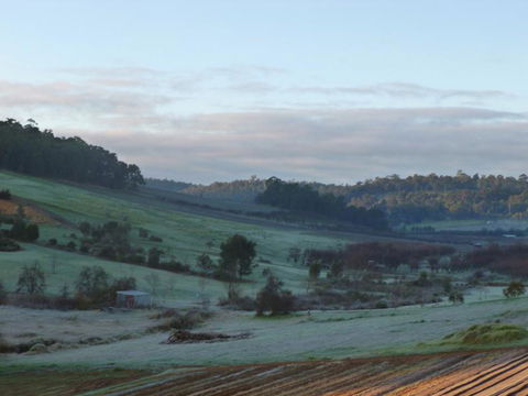 Bickley Valley Cottage - St Kilda Accommodation 6