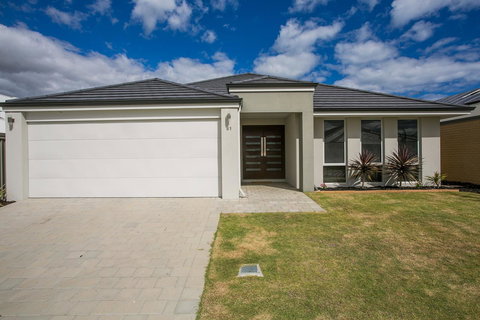 Indian Ocean Retreat - St Kilda Accommodation 4