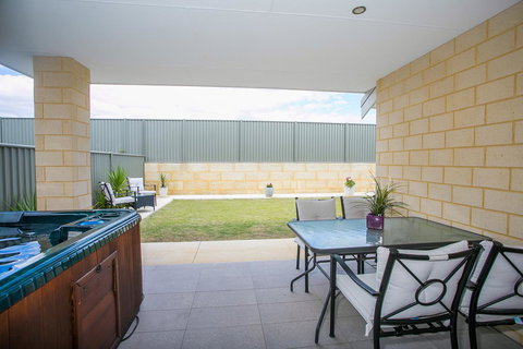 Indian Ocean Retreat - St Kilda Accommodation 21