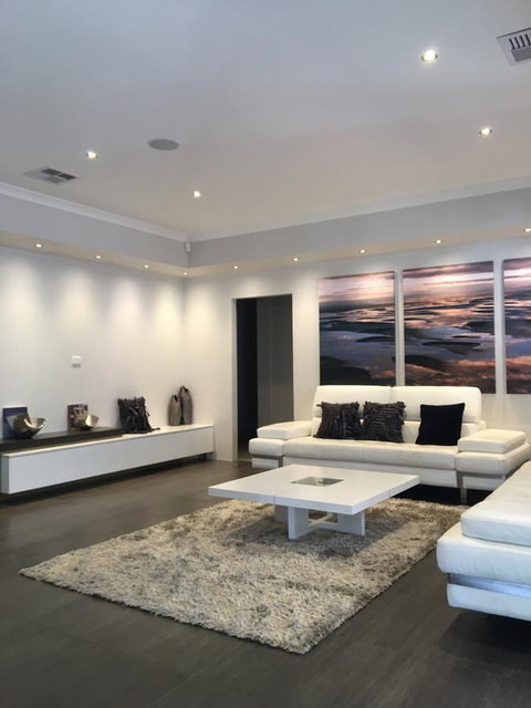 Magnificent Beach Retreat - St Kilda Accommodation 31