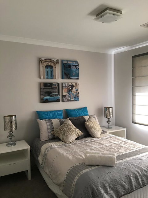 Magnificent Beach Retreat - St Kilda Accommodation 16