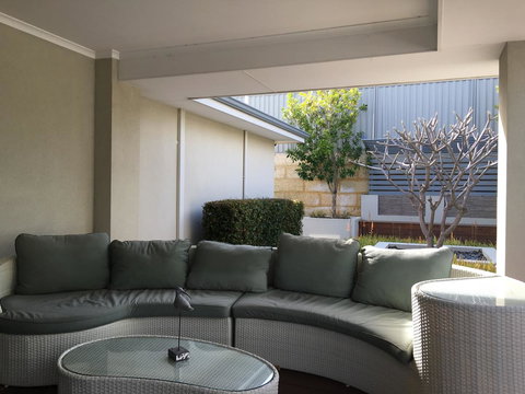 Magnificent Beach Retreat - St Kilda Accommodation 35