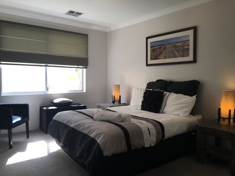 Magnificent Beach Retreat - St Kilda Accommodation 18