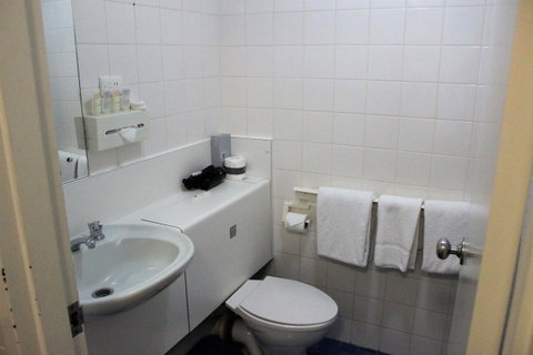 Atrium Hotel Mandurah - St Kilda Accommodation 6