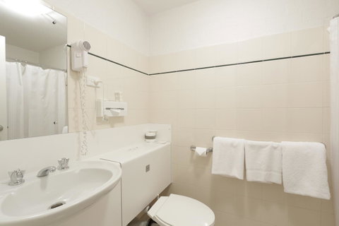 Atrium Hotel Mandurah - St Kilda Accommodation 37