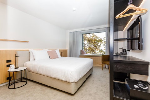 Quay Perth - St Kilda Accommodation 24