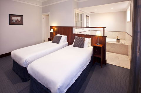 Caves House Hotel & Apartments Yallingup - St Kilda Accommodation 41