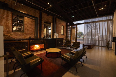 The Premier Mill Hotel - St Kilda Accommodation 0