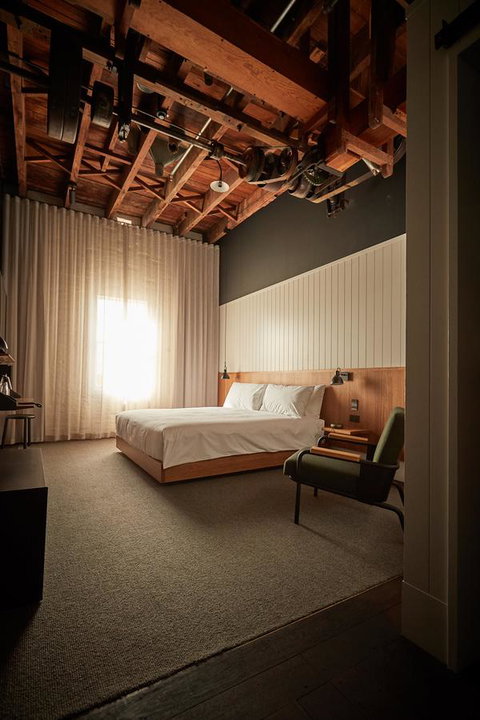 The Premier Mill Hotel - St Kilda Accommodation 2