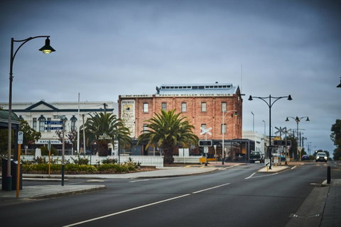 The Premier Mill Hotel - St Kilda Accommodation 14