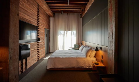 The Premier Mill Hotel - St Kilda Accommodation 1