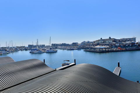 Dolphin Quay Apartments - St Kilda Accommodation 6