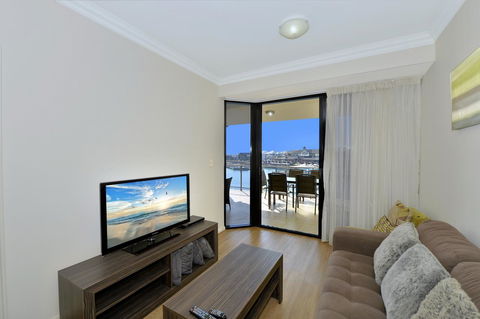 Dolphin Quay Apartments - St Kilda Accommodation 2
