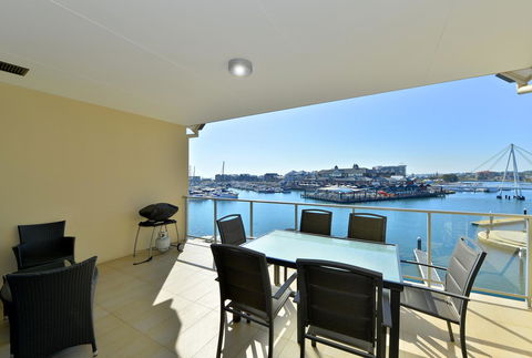 Dolphin Quay Apartments - St Kilda Accommodation 4