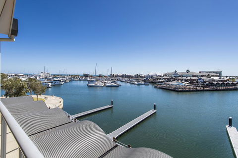 Dolphin Quay Apartments - St Kilda Accommodation 16