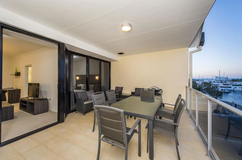 Dolphin Quay Apartments - St Kilda Accommodation 24