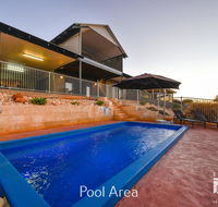3 Kestrel Place - PRIVATE JETTY  POOL - St Kilda Accommodation