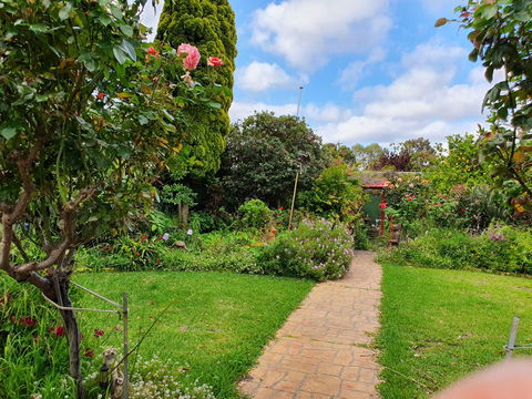 Airport HomeStay - St Kilda Accommodation 4