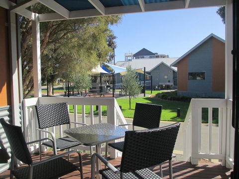 Mandurah Ocean Marina Chalets - St Kilda Accommodation 40